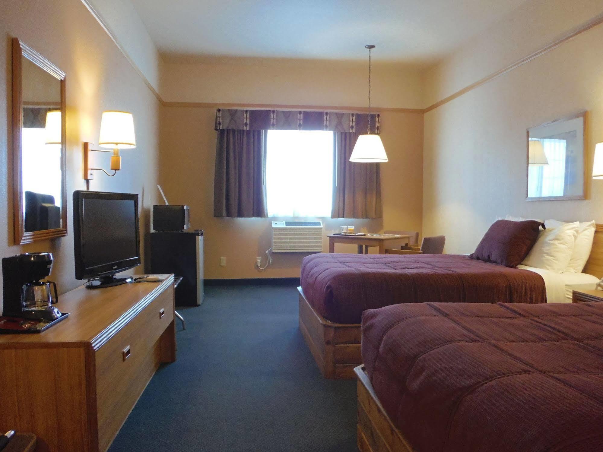 Choteau Stage Stop Inn エクステリア 写真